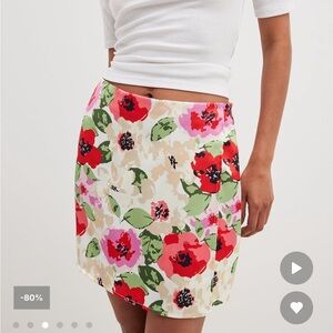 NAKD overlap mini skirt floral size 36 satin
